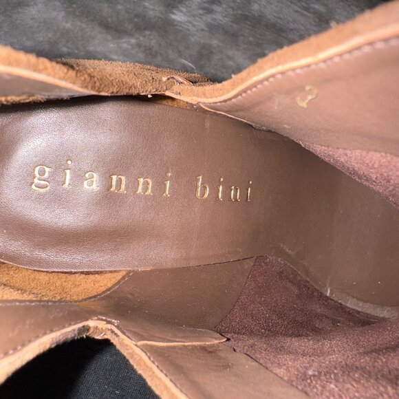 Gianni Bini Brown Suede Chunky Heel Ankle Boots - Picture 5 of 7